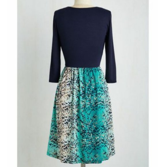 Modcloth Gilli Review From the Top Teal Fronds Dress - Picture 3 of 5